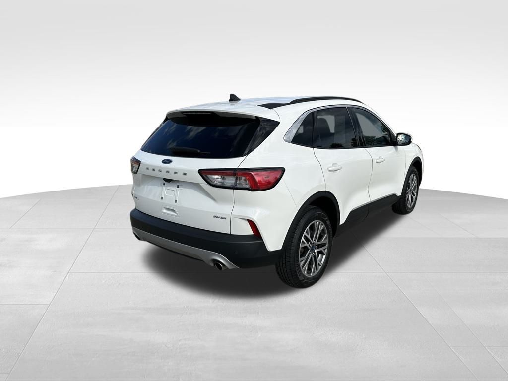 2022 Ford Escape SEL photo 2
