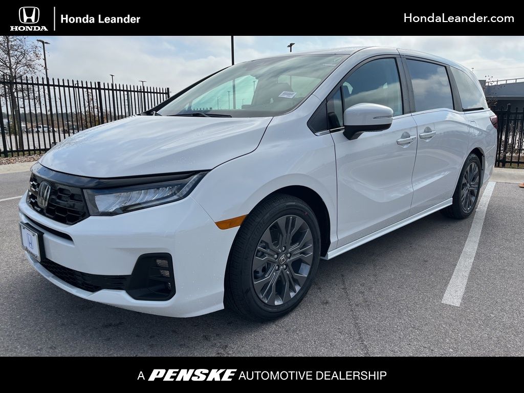 2026 Honda Odyssey Touring's photo