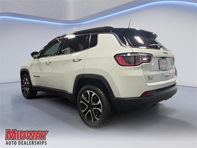 2022 Jeep Compass Limited photo 2