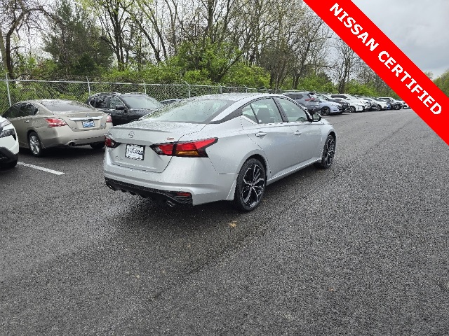2024 Nissan Altima 2.5 SR photo 3