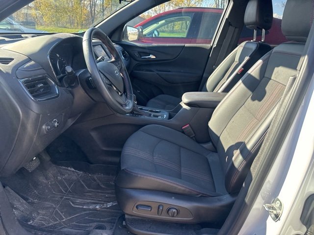 2023 Chevrolet Equinox RS photo 3