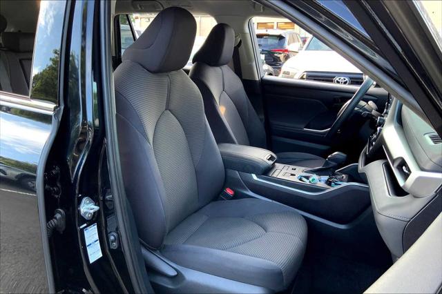 2021 Toyota Highlander L photo 7