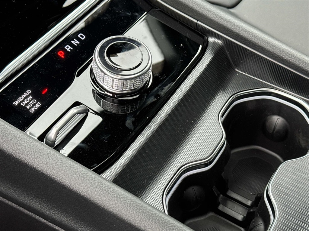 2025 Jeep Grand Cherokee Limited photo 22