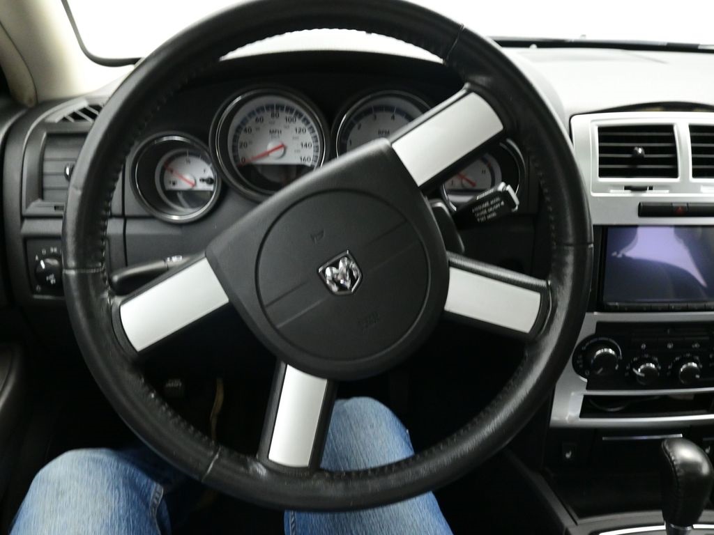 2008 Dodge Charger R/T photo 10