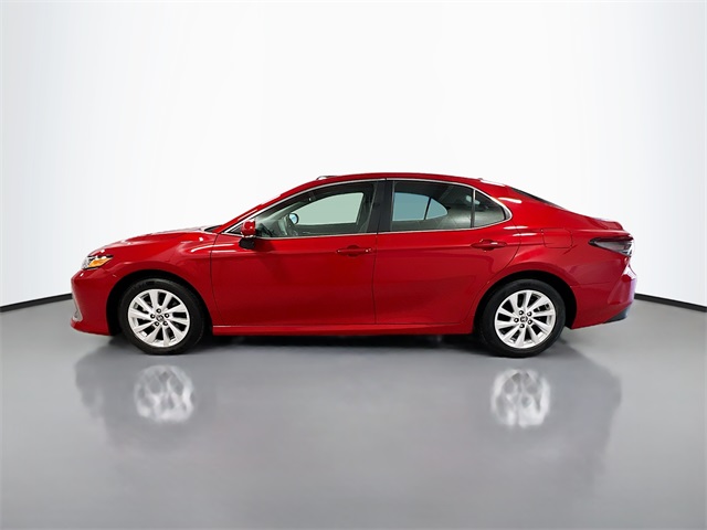2024 Toyota Camry LE photo 3