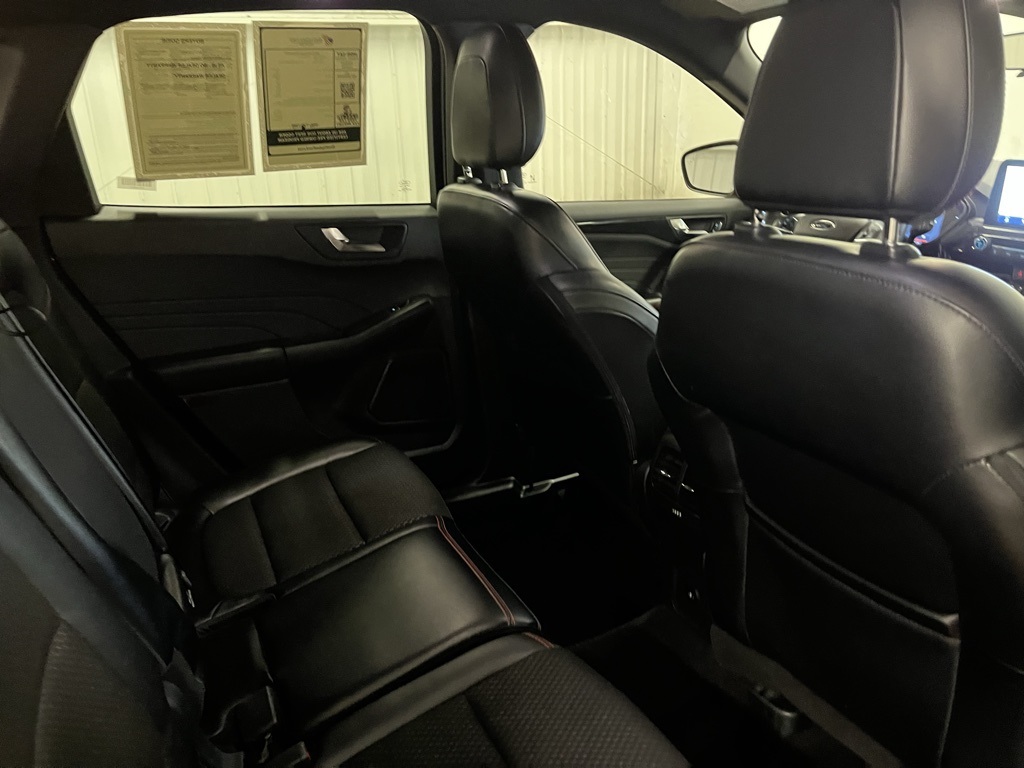 2023 Ford Escape ST-Line photo 16