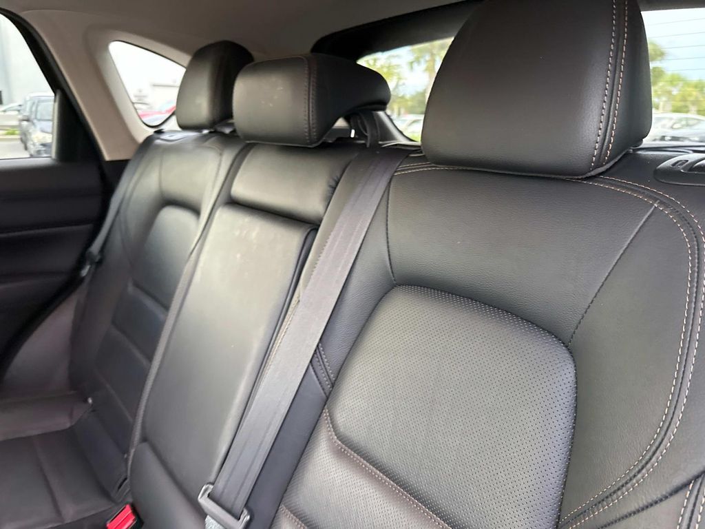2022 Mazda CX-5 2.5 S Preferred photo 13