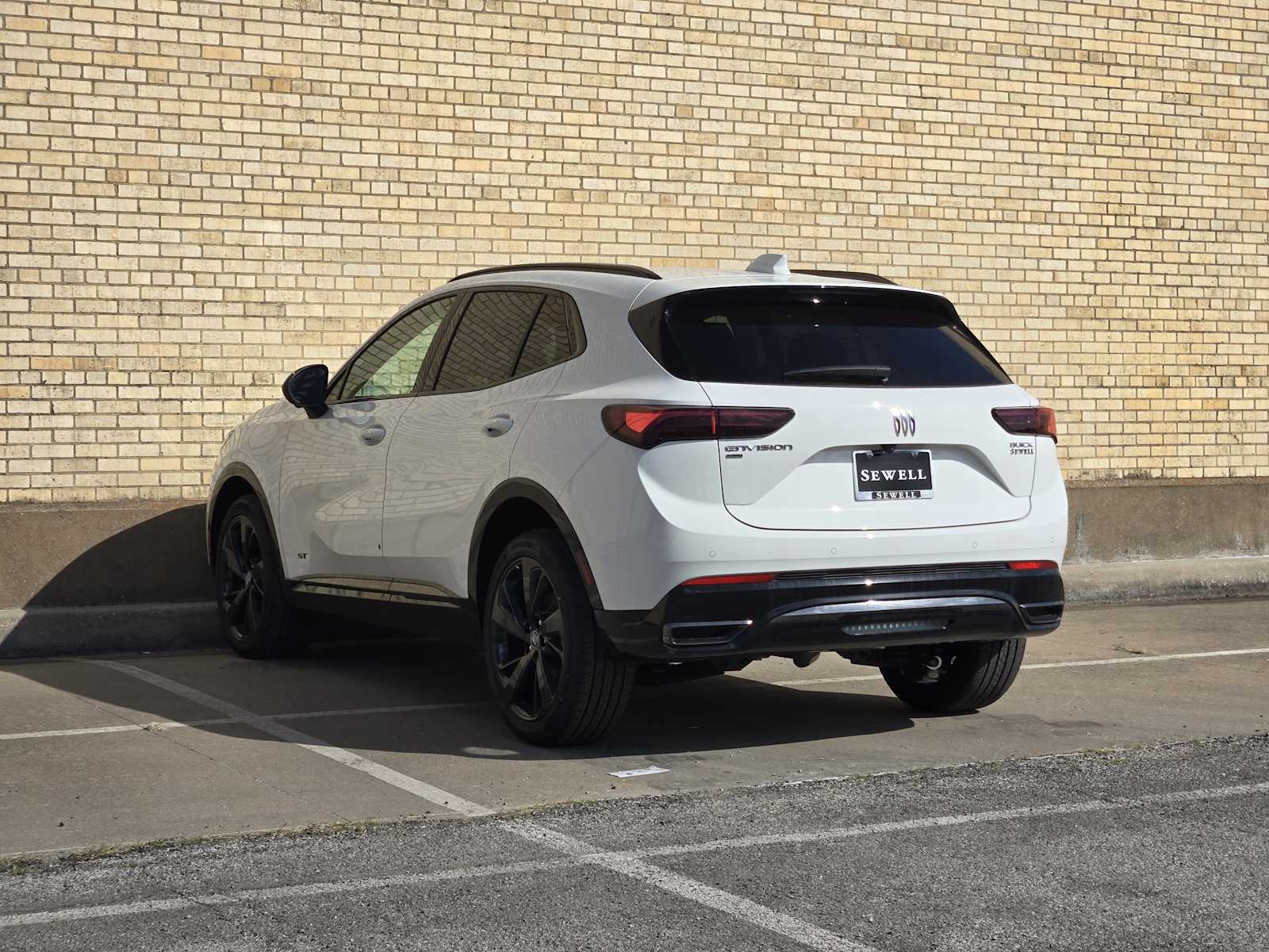 2025 Buick Envision Sport Touring photo 4