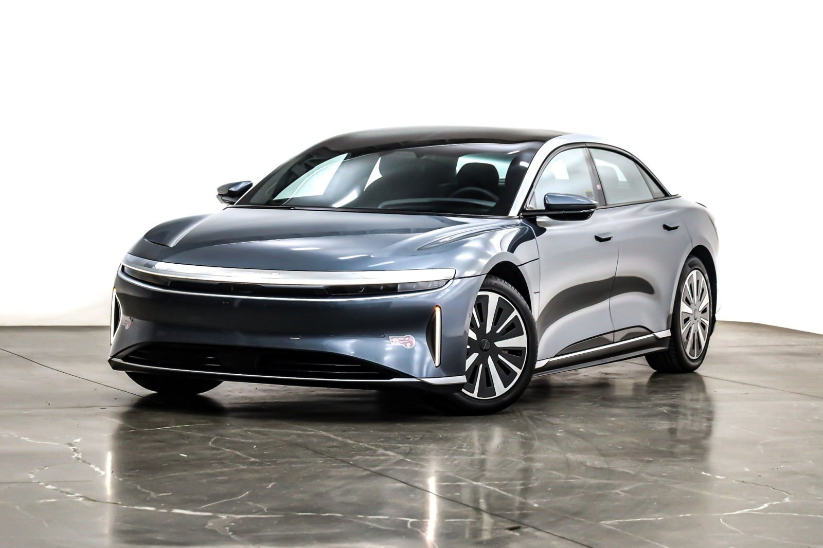 2024 Lucid Air Touring's photo