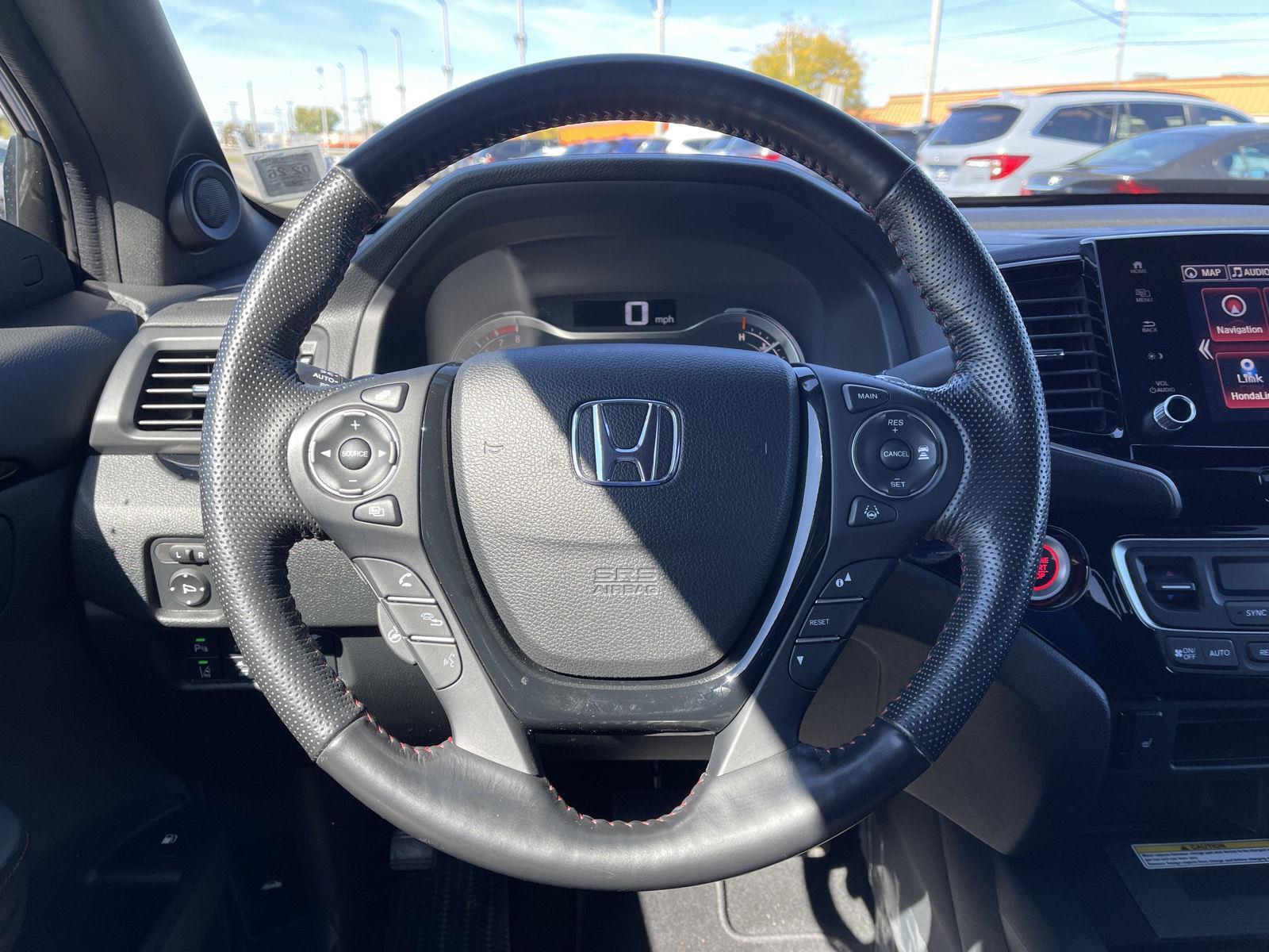 2022 Honda Ridgeline Black Edition photo 5