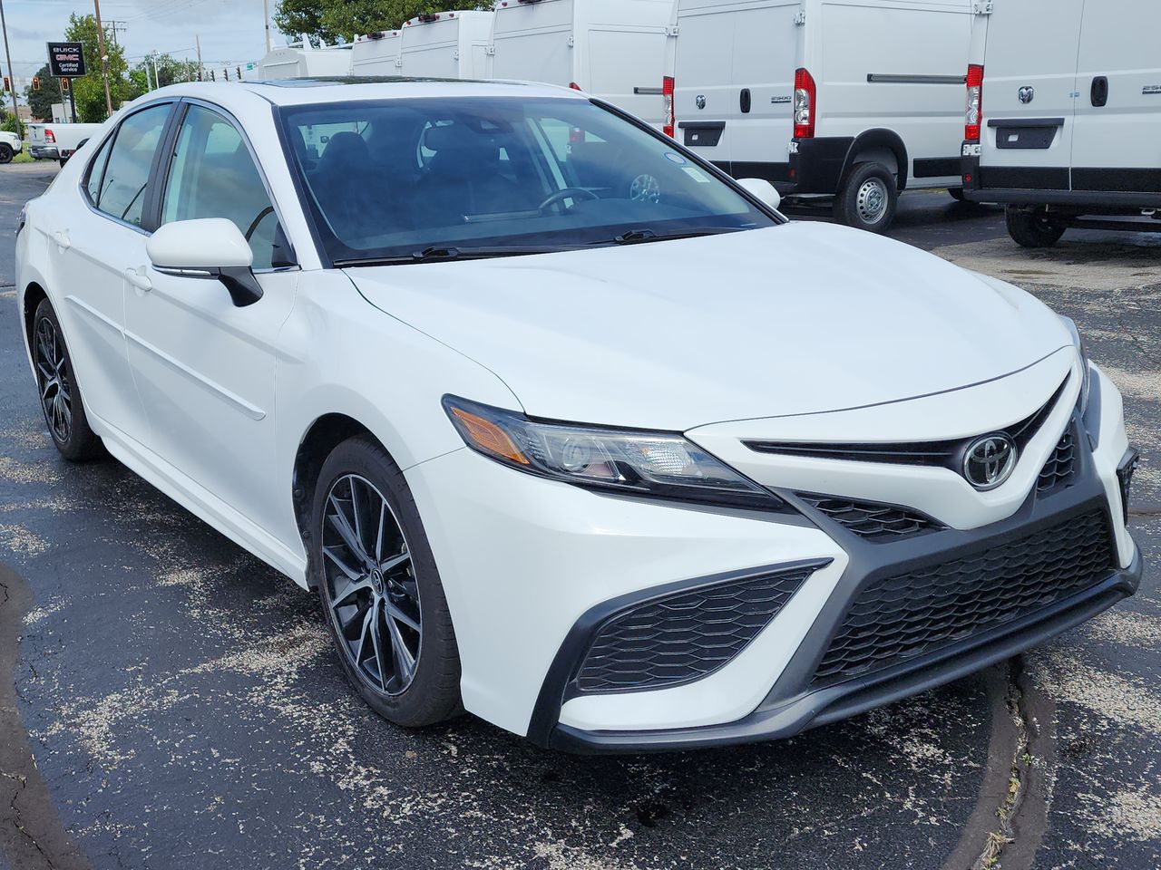 2023 Toyota Camry SE