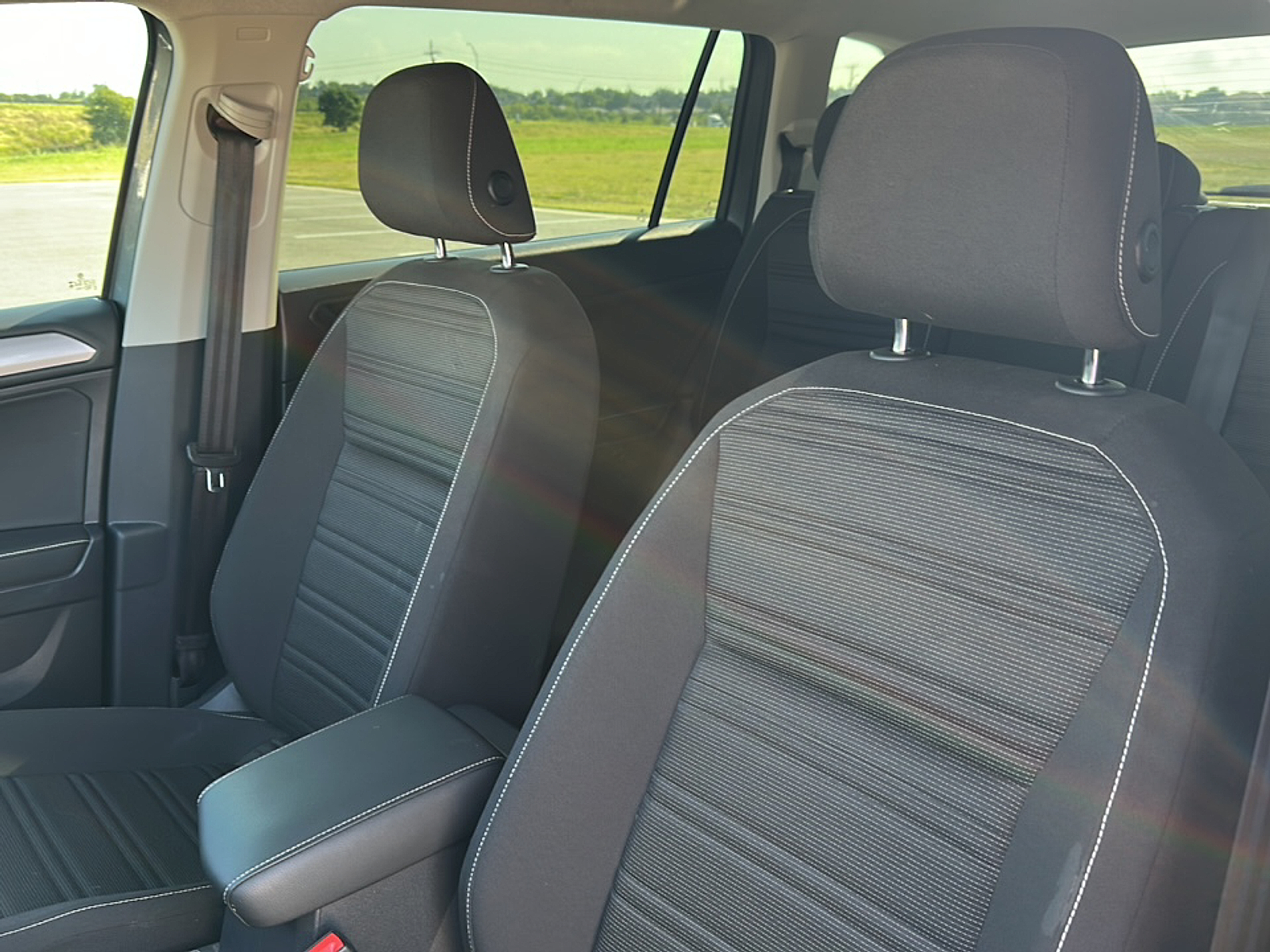 2023 Volkswagen Tiguan S photo 3