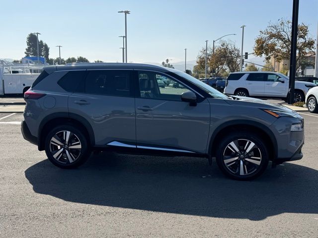 2021 Nissan Rogue SL photo 3