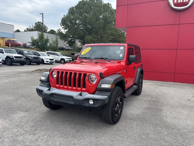 2019 Jeep Wrangler Sport S photo 2