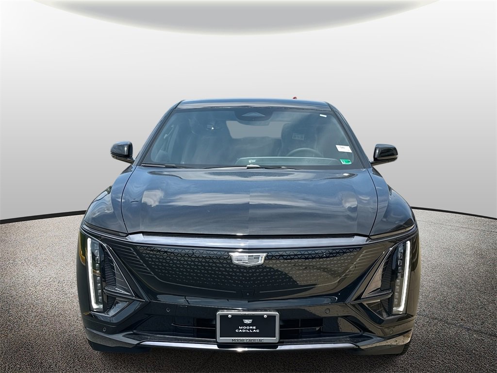 2025 Cadillac Lyriq Sport photo 6