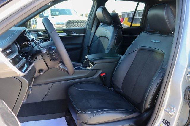 2024 Jeep Cherokee Trailhawk 4xe photo 12