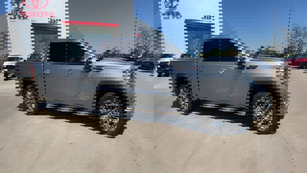 Used 2025 GMC Sierra 1500 Denali with VIN 3GTUUGEL7SG150316 for sale in Kansas City