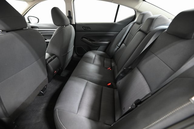 2023 Nissan Altima 2.5 SV photo 7
