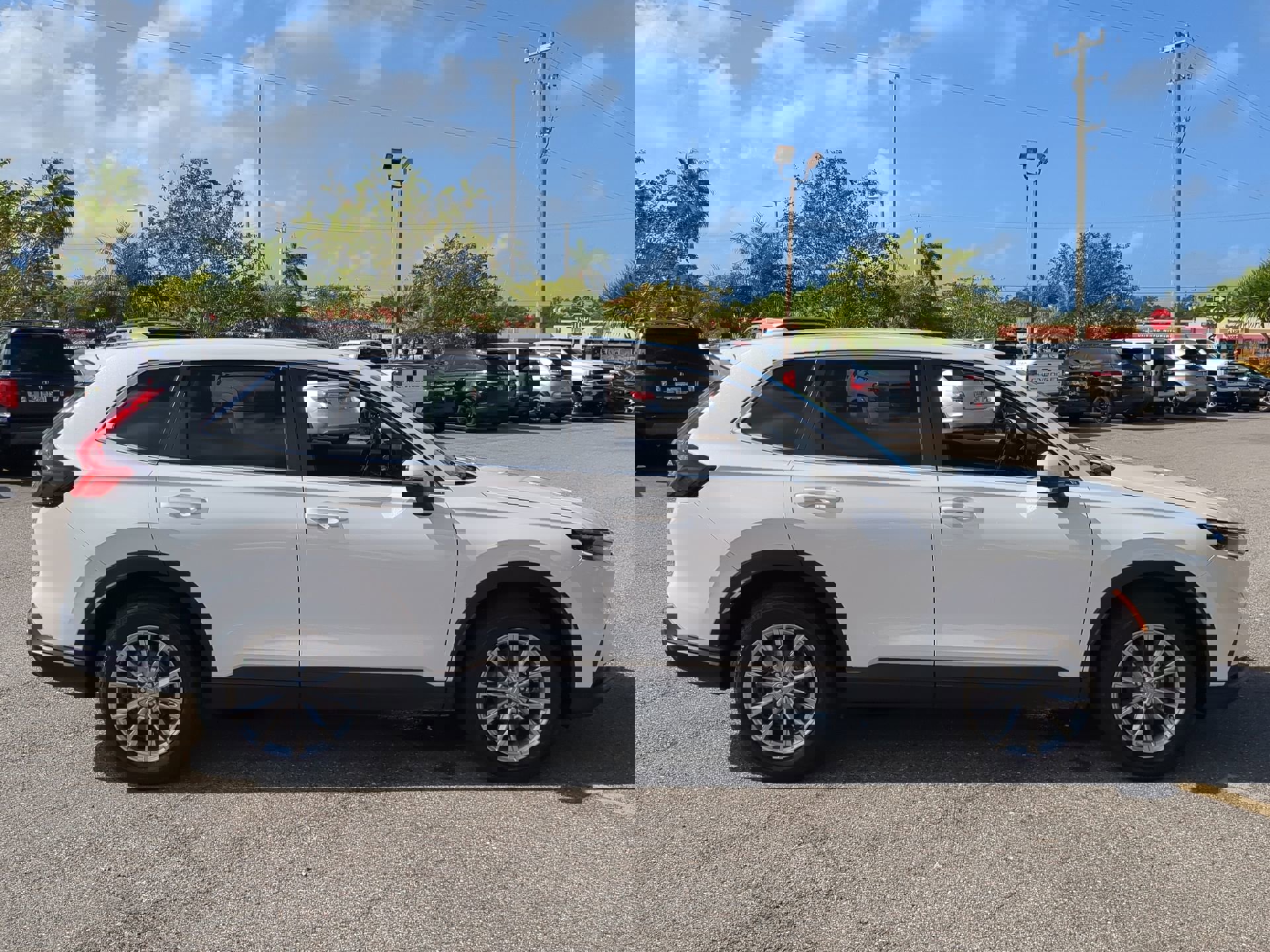 2023 Honda CR-V EX photo 4
