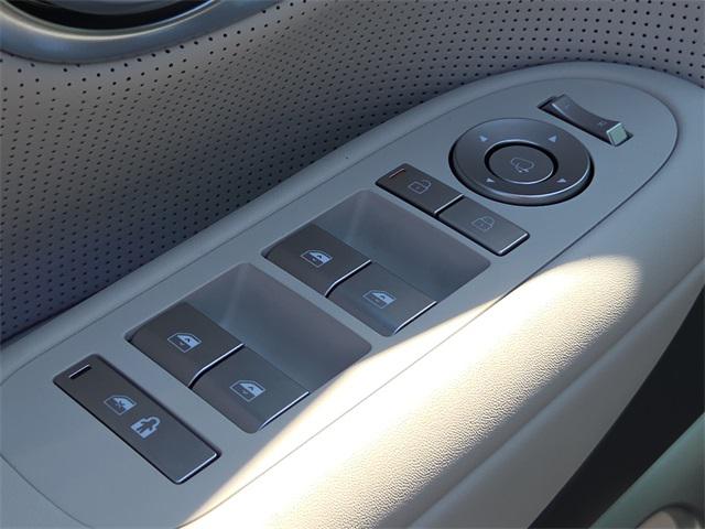 2026 Hyundai Ioniq photo 14