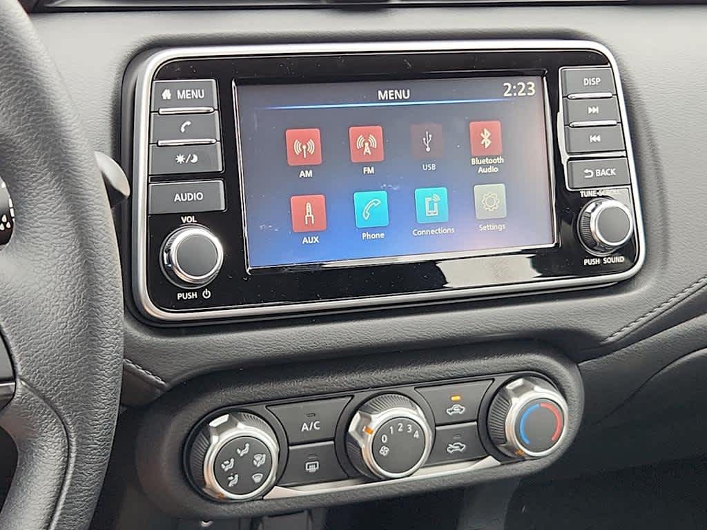 2025 Nissan Versa S photo 12