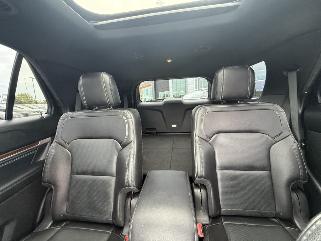 2017 Ford Explorer Limited photo 22