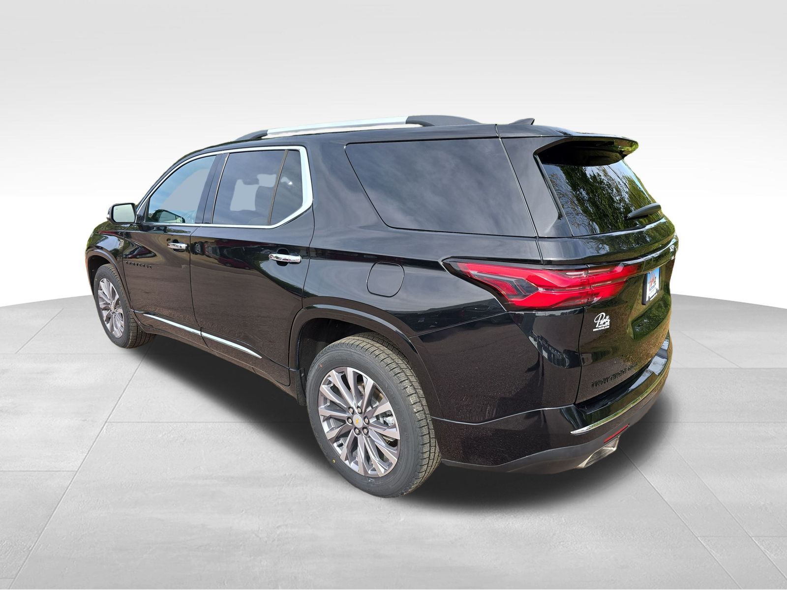 2023 Chevrolet Traverse Premier photo 3