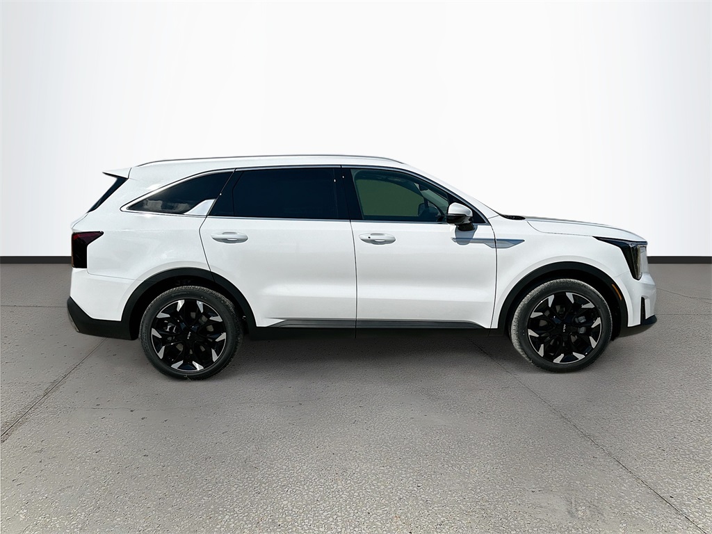 2026 Kia Sorento EX photo 6