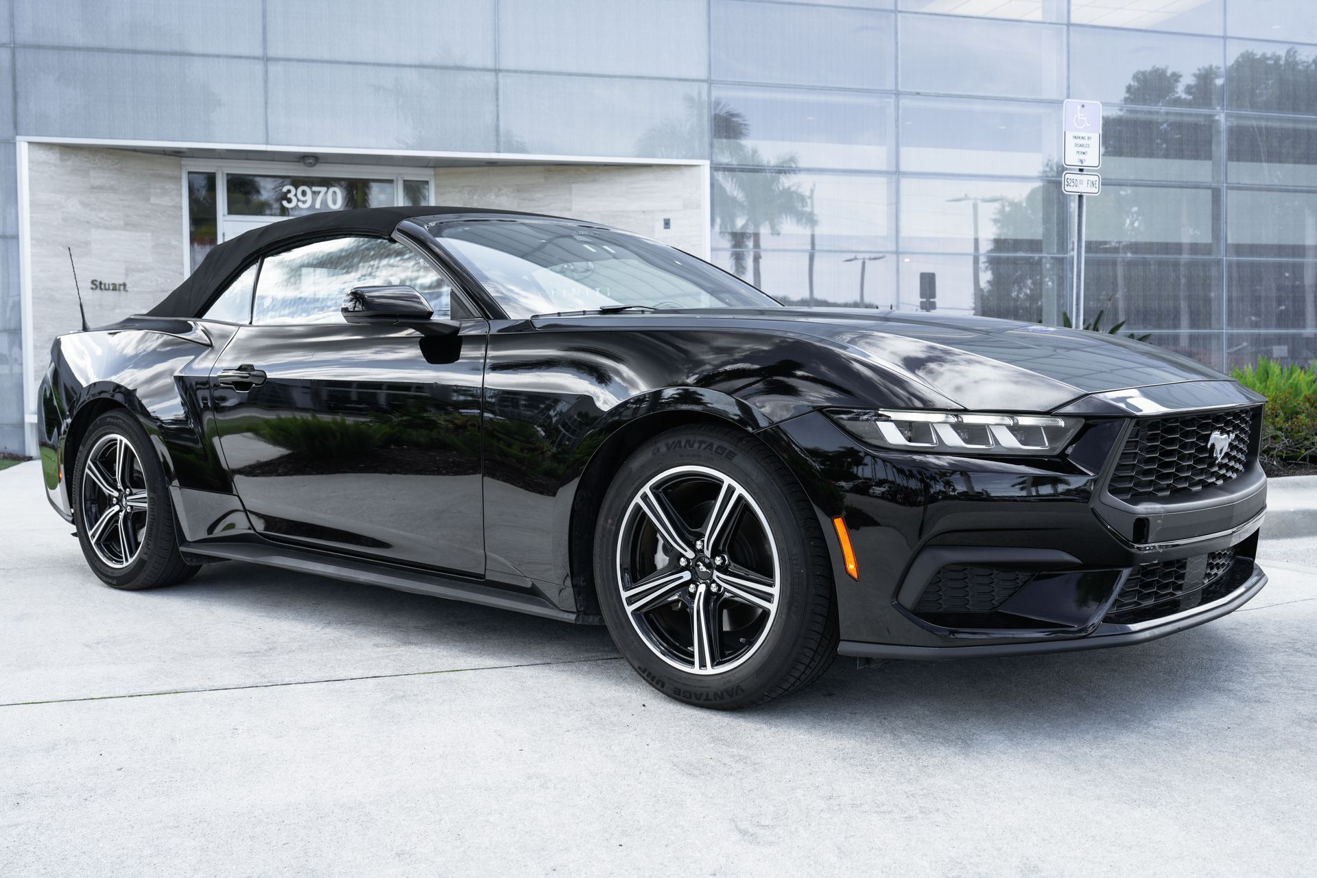 2024 Ford Mustang EcoBoost Premium photo 2