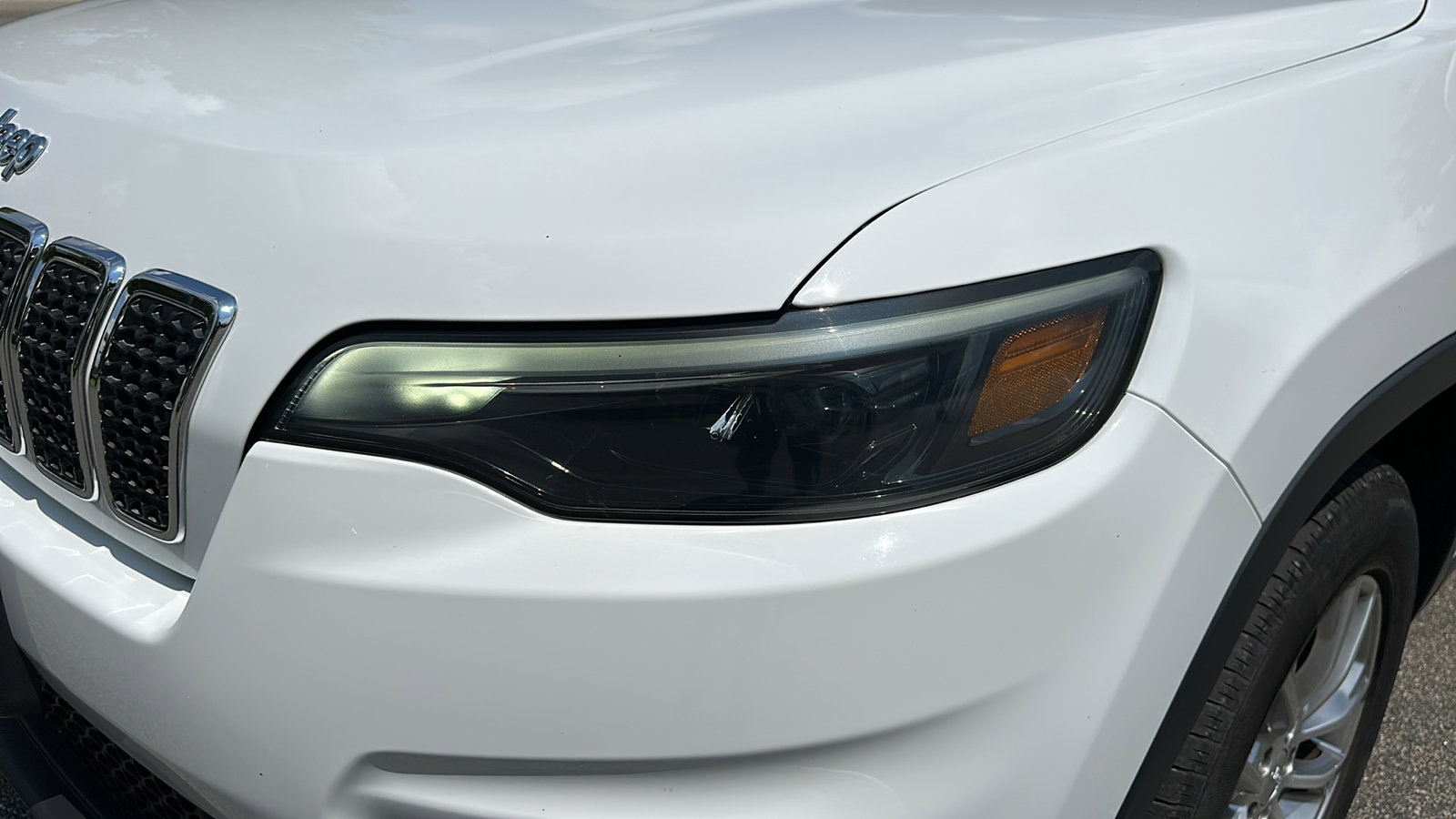 2021 Jeep Cherokee Latitude Lux photo 9