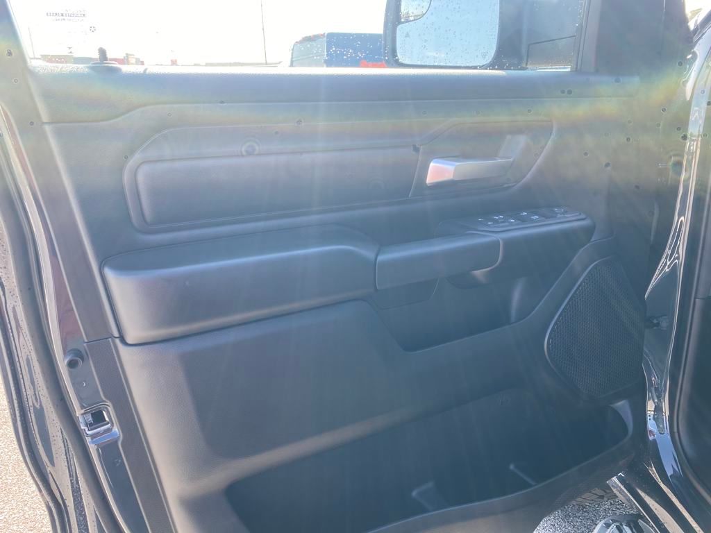 2026 Ram 1500 Warlock photo 6