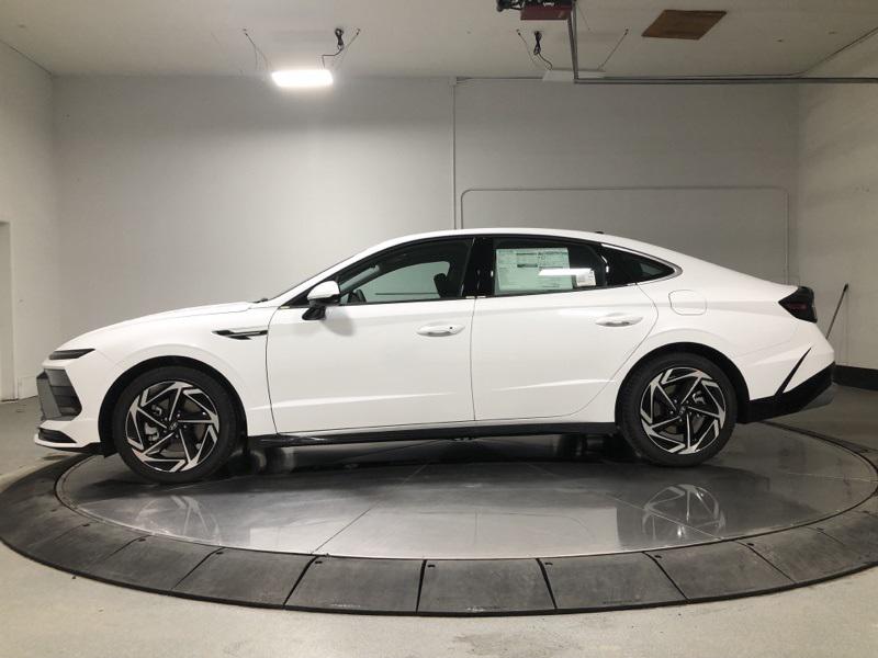 2026 Hyundai Sonata SEL Sport photo 4