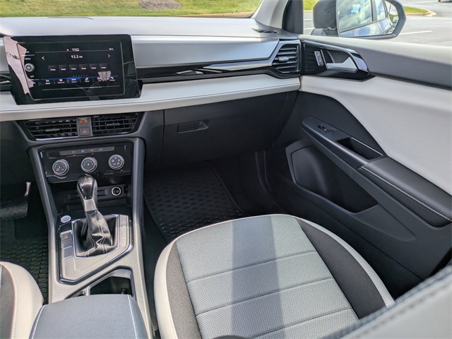 2025 Volkswagen Taos S photo 16
