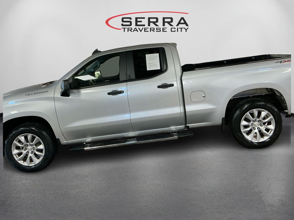 2020 Chevrolet Silverado 1500 Custom photo 8