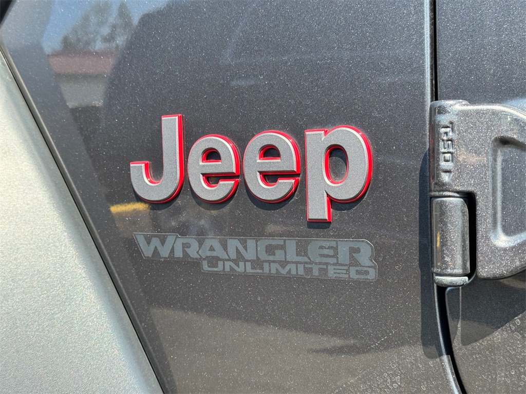 2018 Jeep Wrangler Unlimited Rubicon photo 3