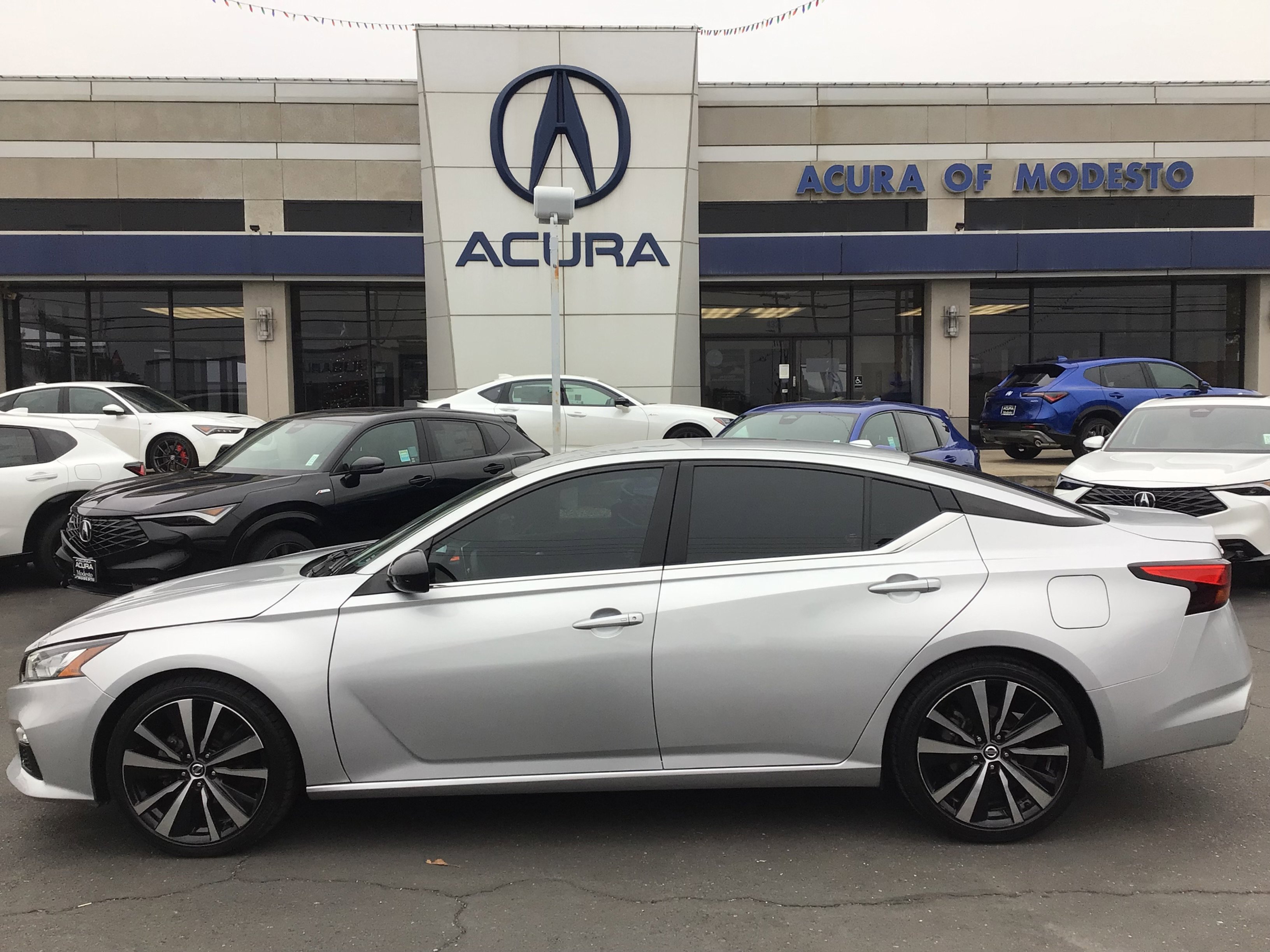 2019 Nissan Altima SR