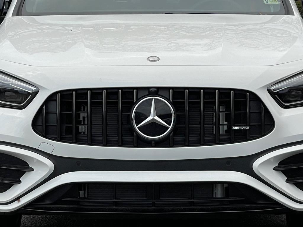 2025 Mercedes Benz GLA AMG 35 4MATIC photo 4
