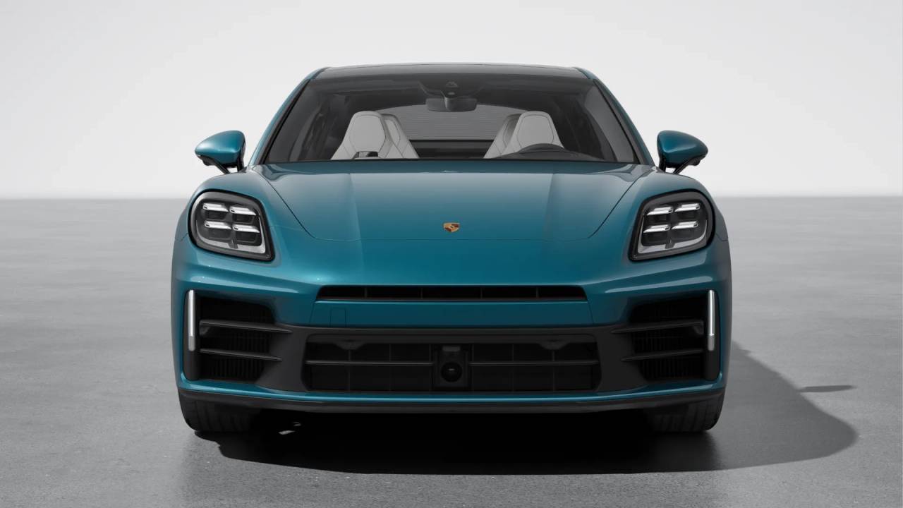 2026 Porsche Panamera 4 photo 8
