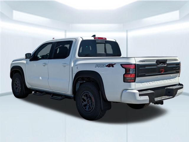 2025 Nissan Frontier Crew Cab PRO-4X photo 3