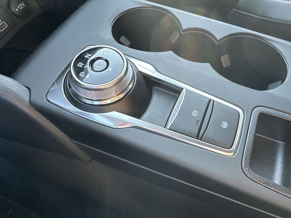 2025 Ford Escape ST-Line photo 19