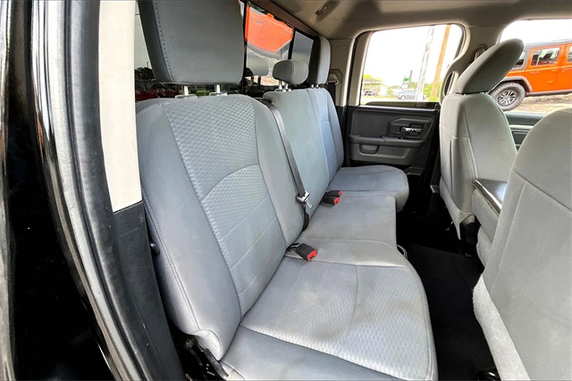 2015 Ram 1500 SLT photo 22