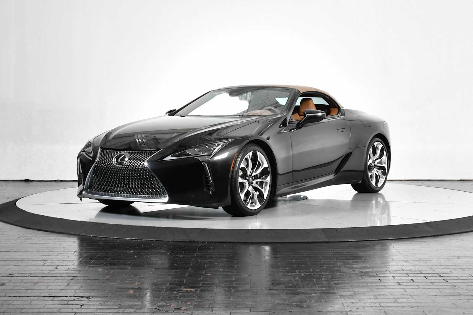 2021 Lexus LC 500's photo