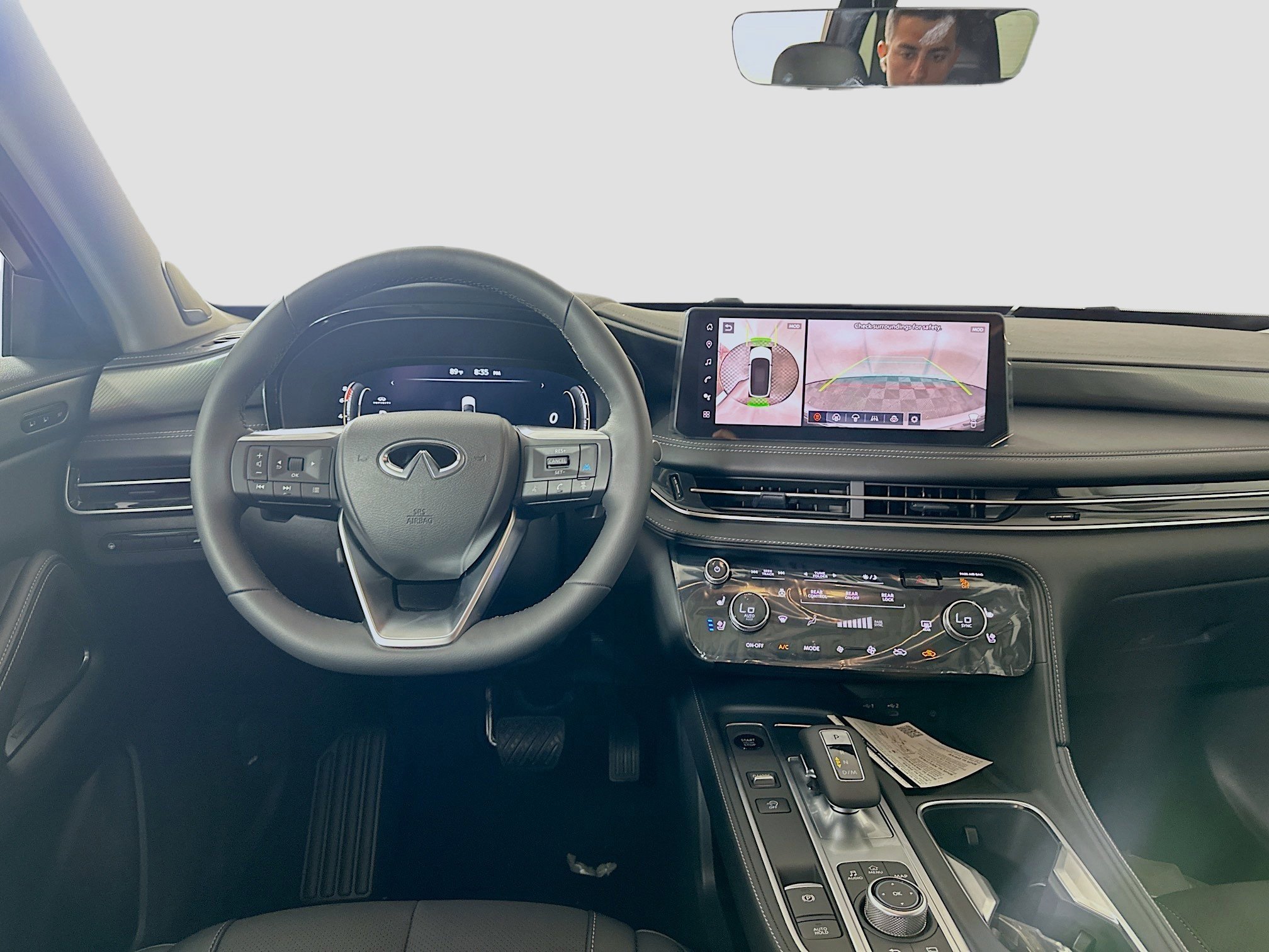 2026 Infiniti QX60 Luxe photo 12
