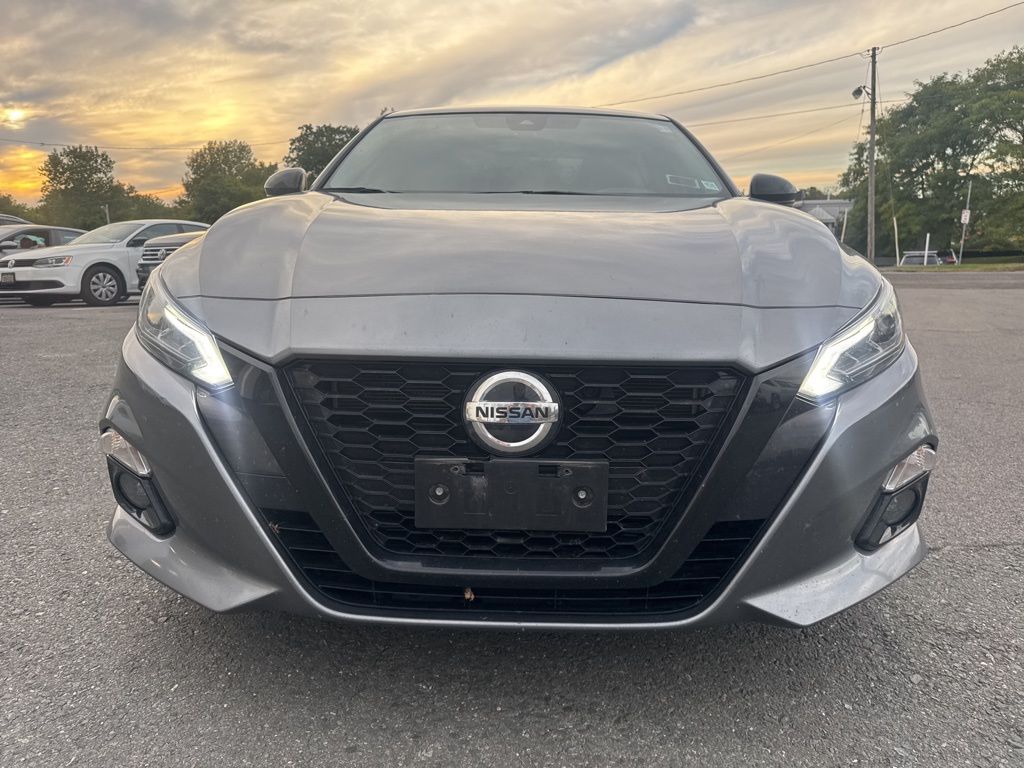 2022 Nissan Altima 2.5 SR photo 2