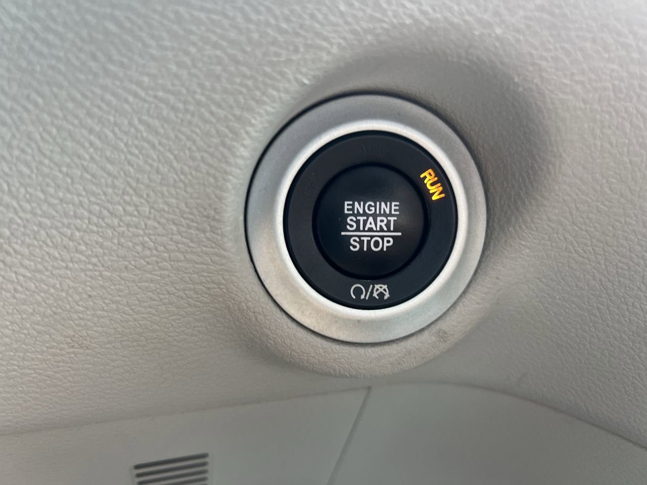 2022 Chrysler Voyager LX photo 29