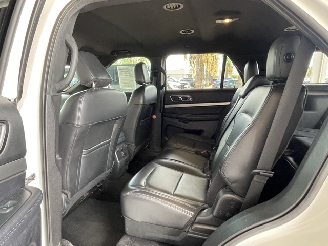 2019 Ford Explorer XLT photo 9
