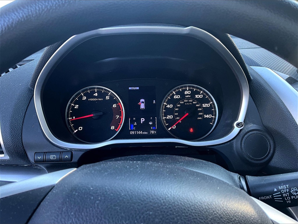 2020 Mitsubishi Eclipse Cross LE photo 24