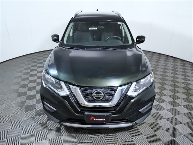 2019 Nissan Rogue SV photo 2
