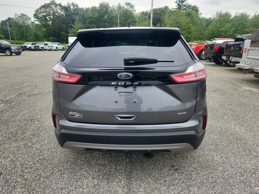2023 Ford Edge SEL photo 6