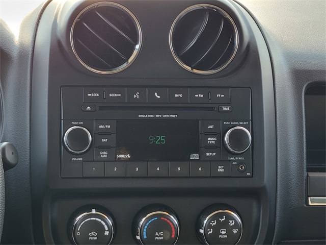 2016 Jeep Patriot Sport photo 23